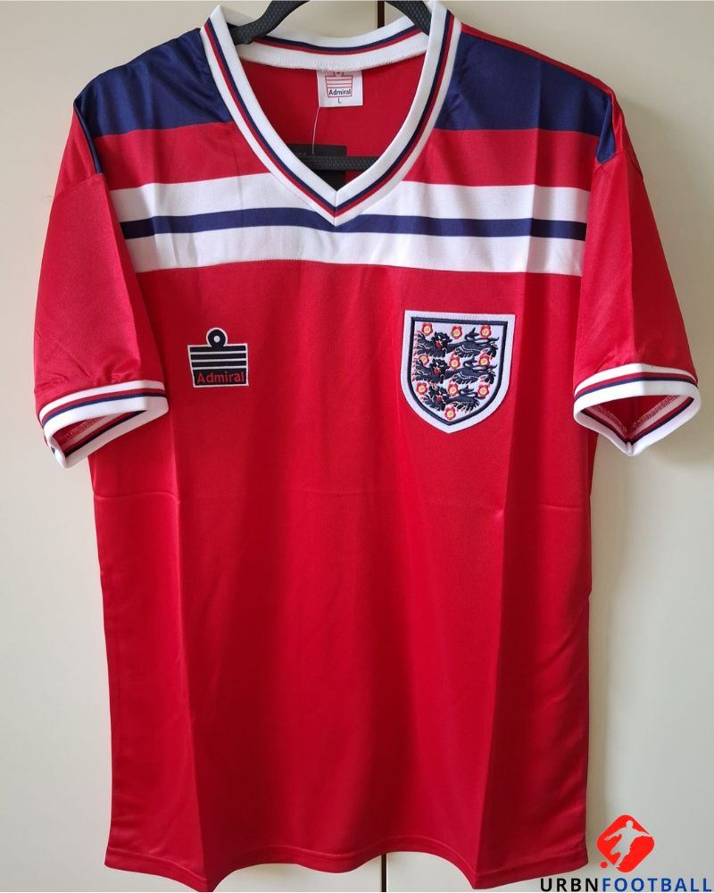 England 1982-1983 - Robson Bryan