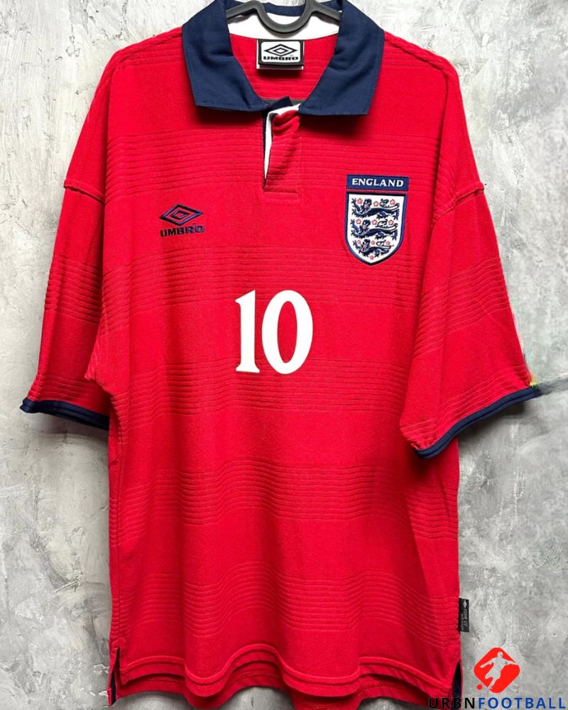 England 2000-2001 - Owen Michael