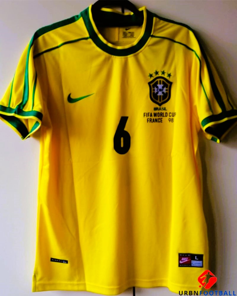 Brazil 1998-1999 - Carlos Roberto