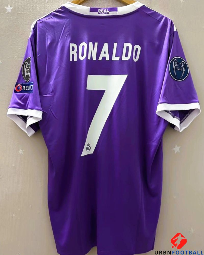 Real Madrid 2016-2017 - Ronaldo Cristiano