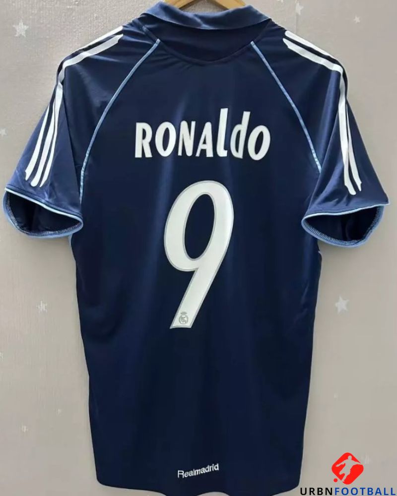 Real Madrid 2005-2006 - Ronaldo
