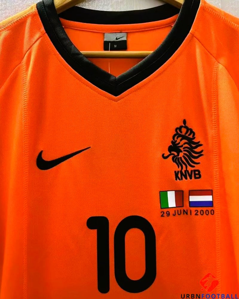 Netherlands 2000-2001 - Bergkamp Dennis