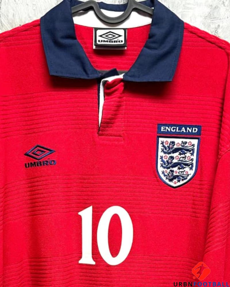 England 2000-2001 - Owen Michael