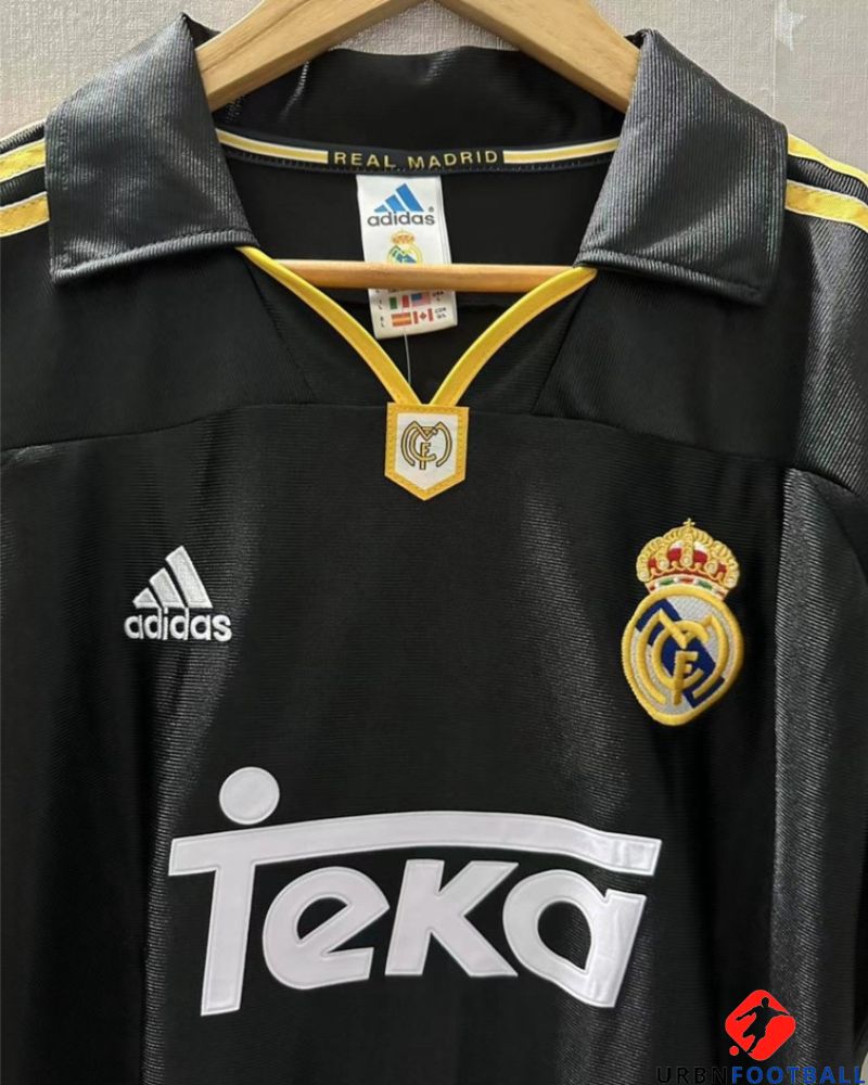 Real Madrid 1998-1999 - Carlos Roberto