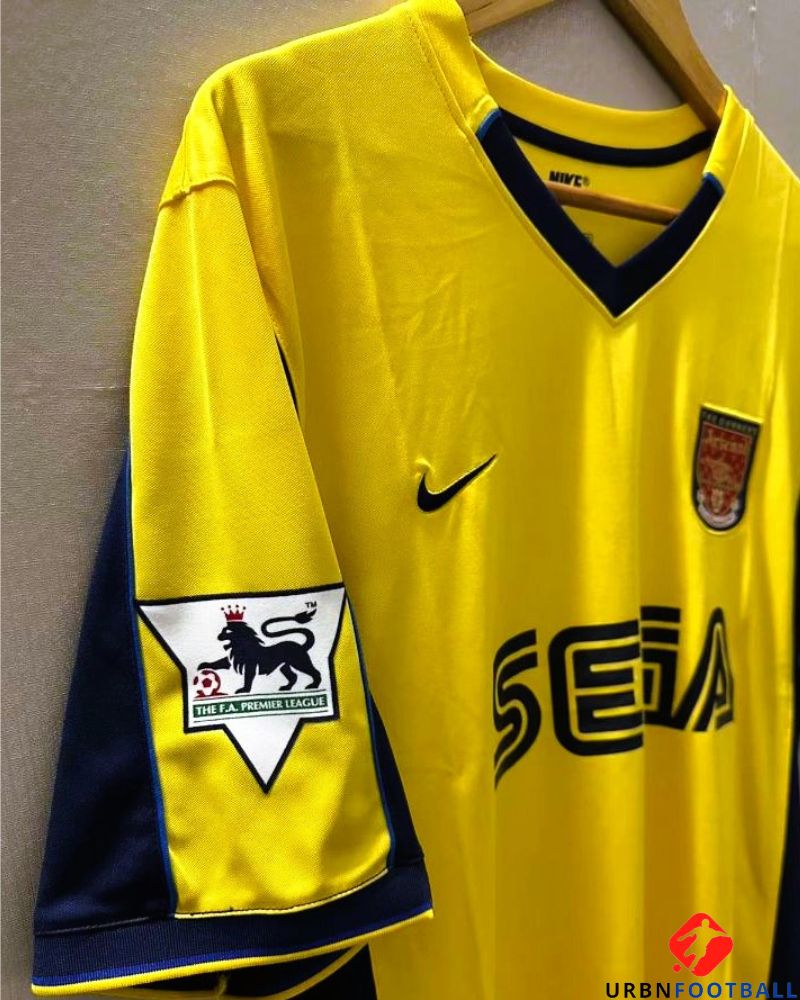 Arsenal 1999-1900 - Bergkamp Dennis