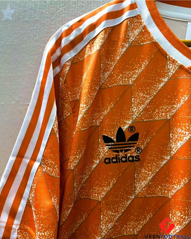 Netherlands 1988-1989 - Van Basten Marco