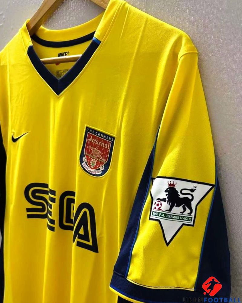 Arsenal 1999-1900 - Bergkamp Dennis