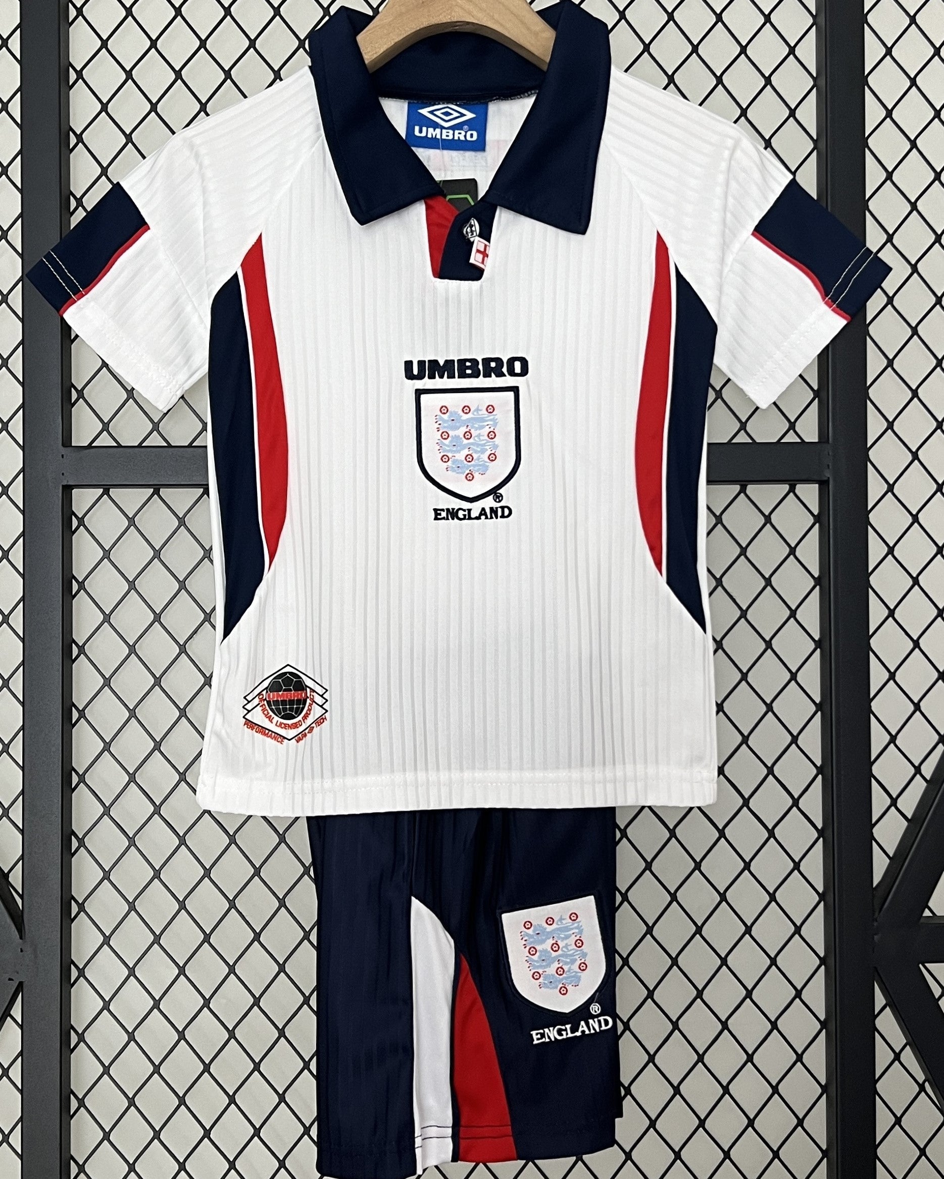 England Kit Bambino
