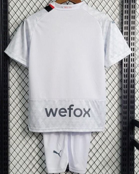 Milan Kid Kit
