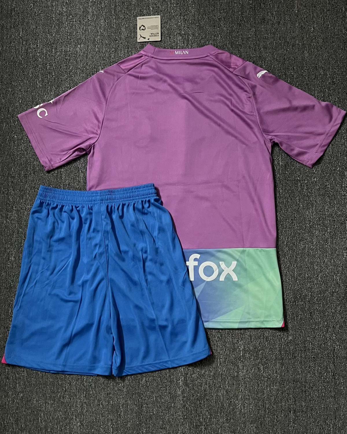 Milan Kid Kit