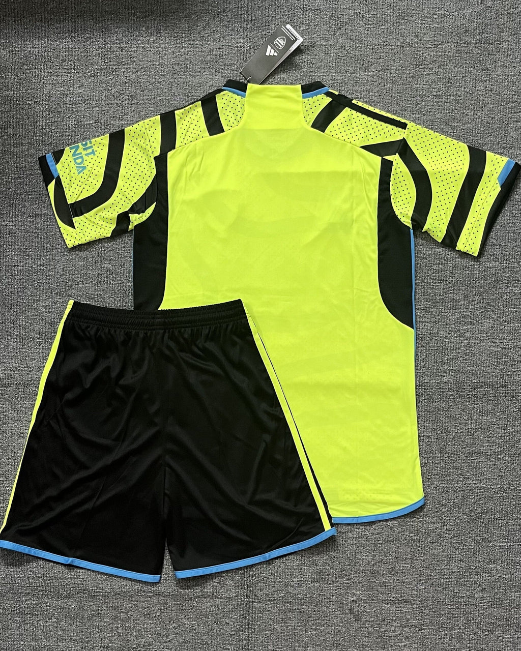 Arsenal Kit Per Adulti