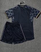 Real Madrid Kit Per Adulti