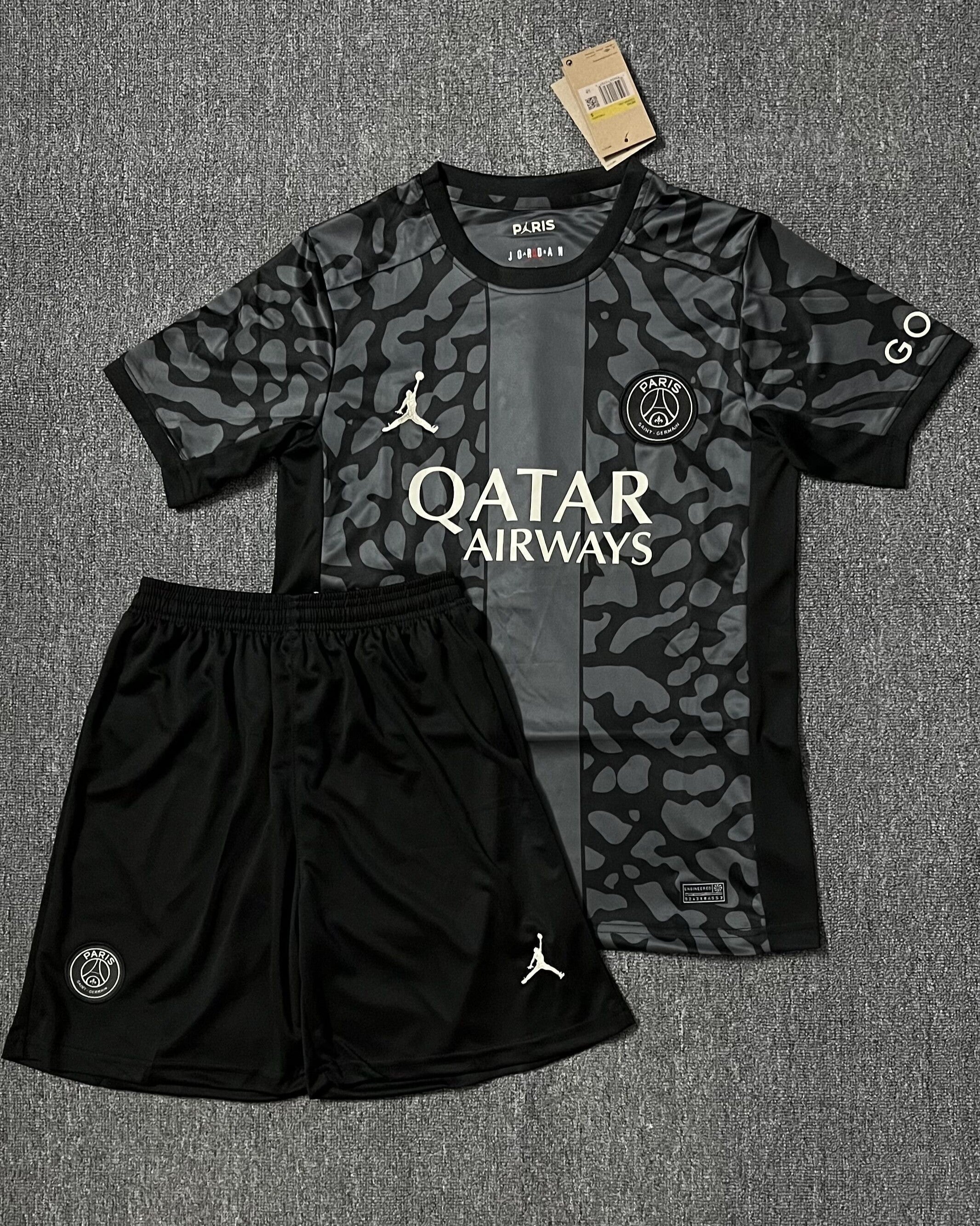 Paris Saint-Germain Kit Per Adulti Saint Germain