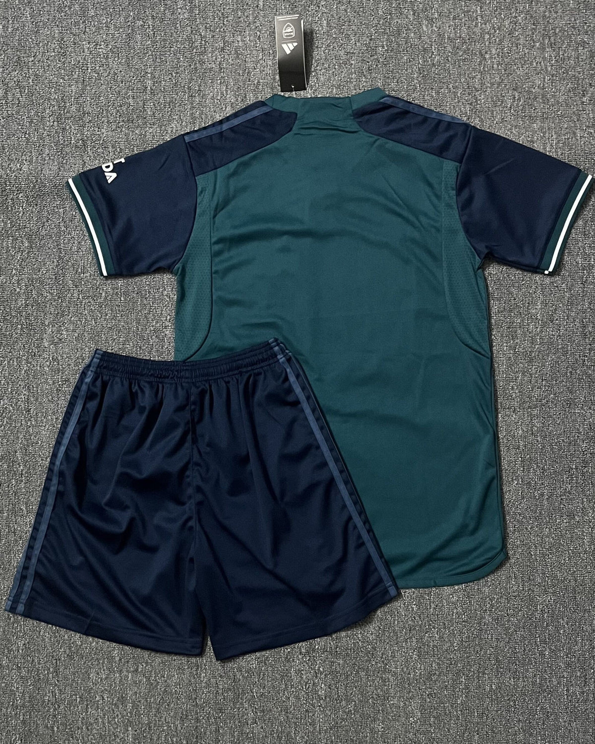 Arsenal Kit Per Adulti