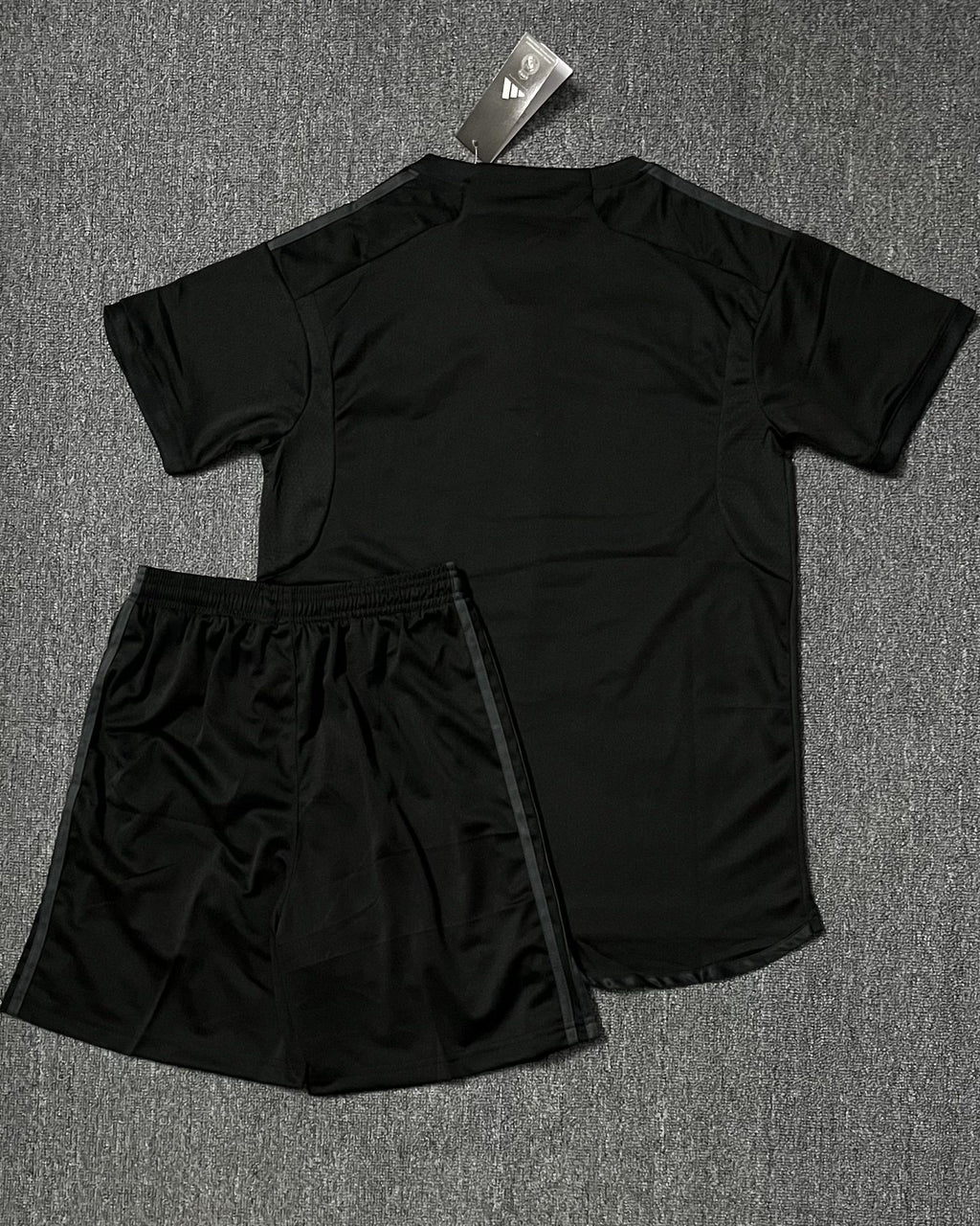 Real Madrid Kit Per Adulti