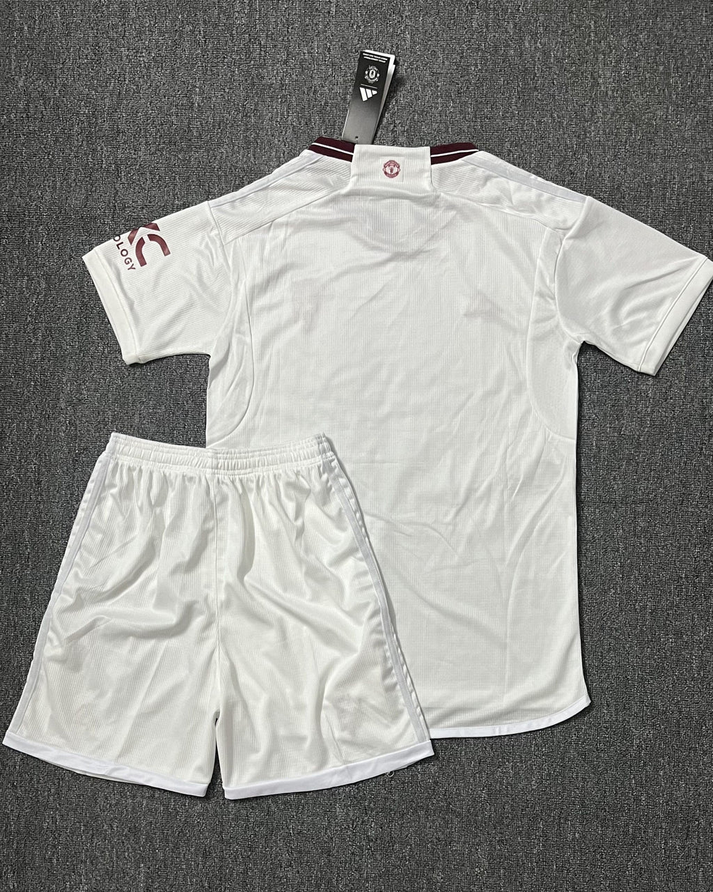 Manchester United Kit Per Adulti