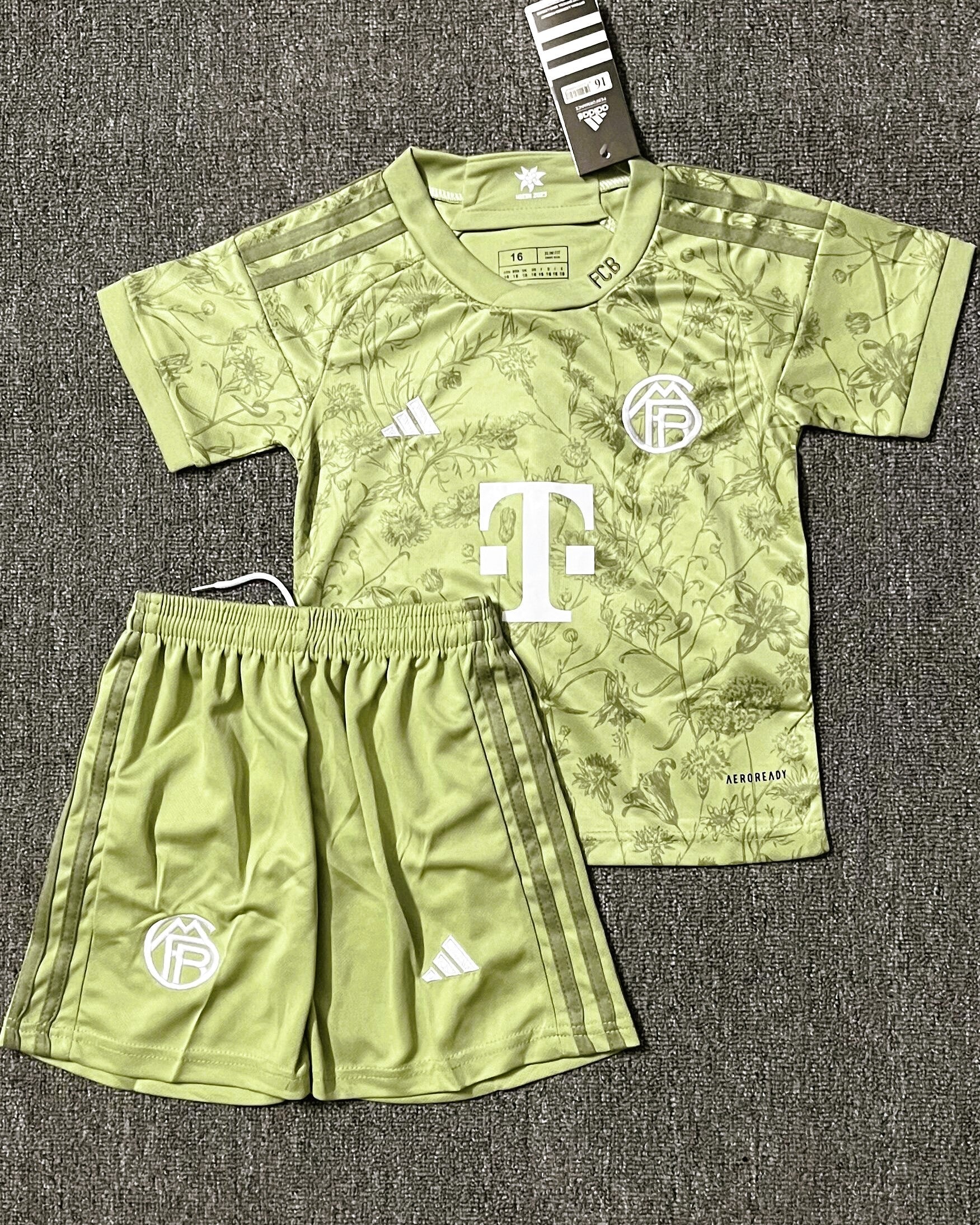 Bayern Munich Kid Kit