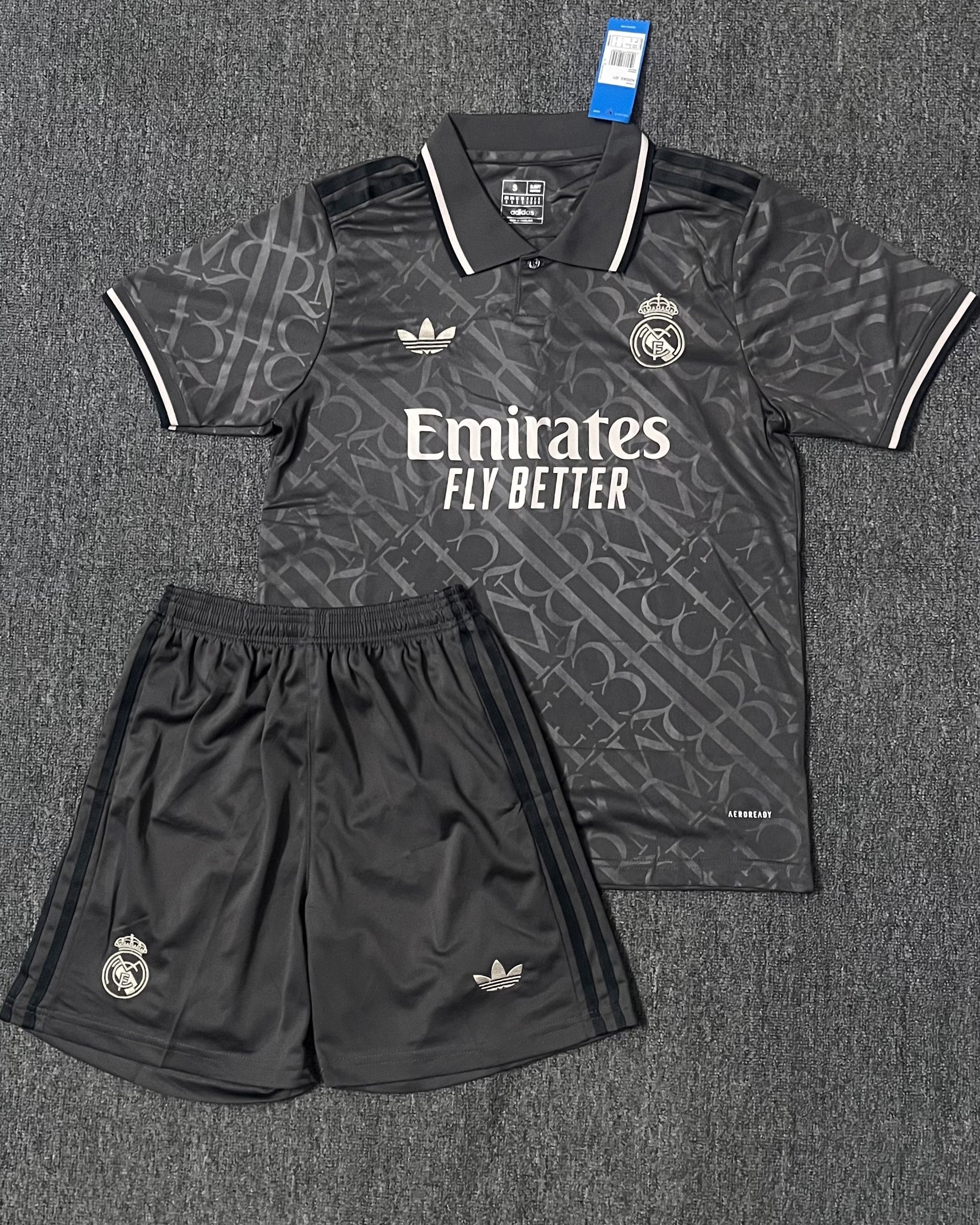 Real Madrid Kit Per Adulti