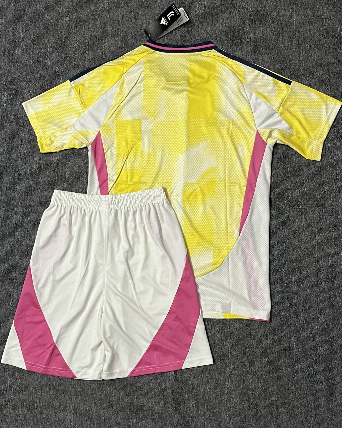Juventus Kit Adult