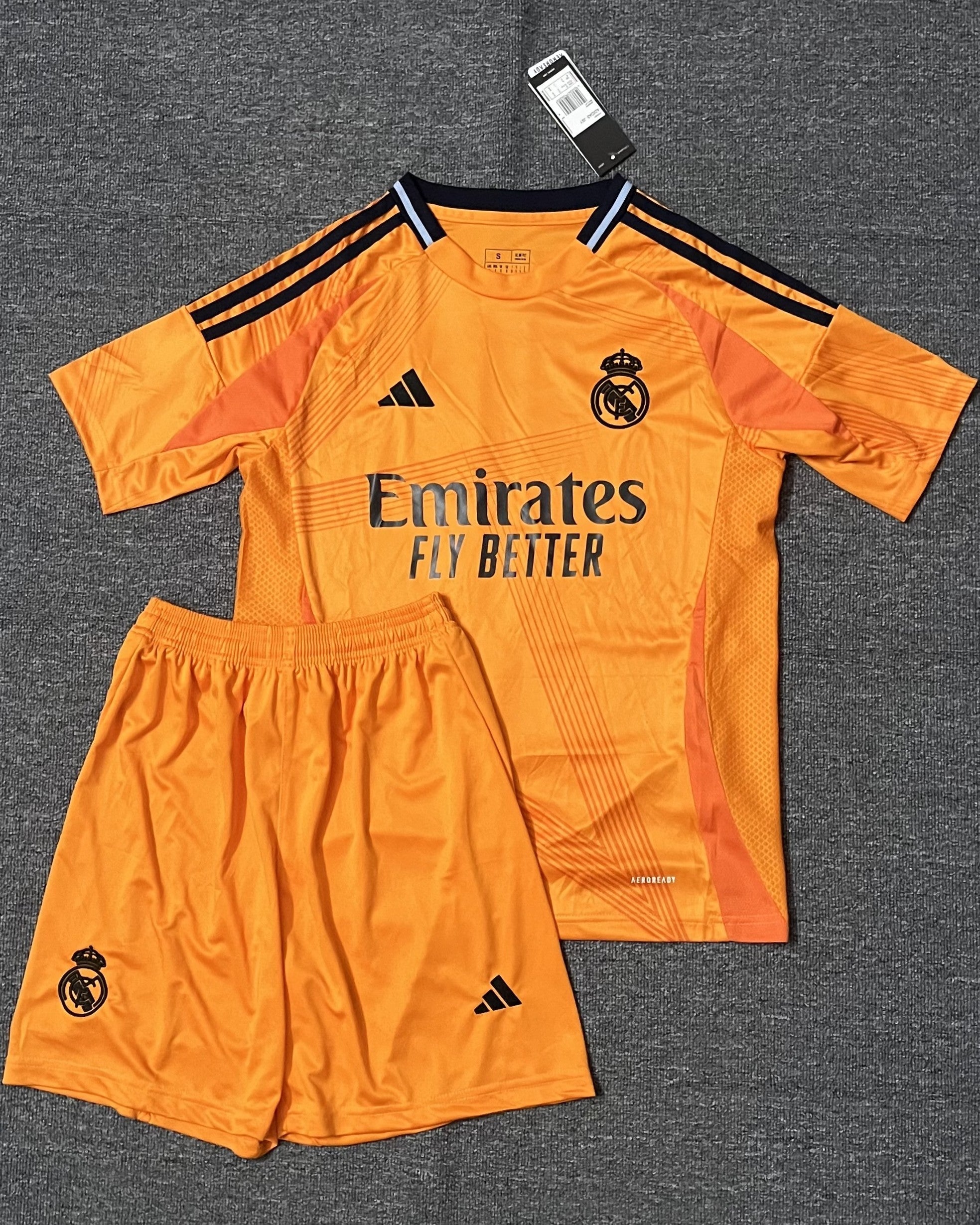 Real Madrid Kit Per Adulti