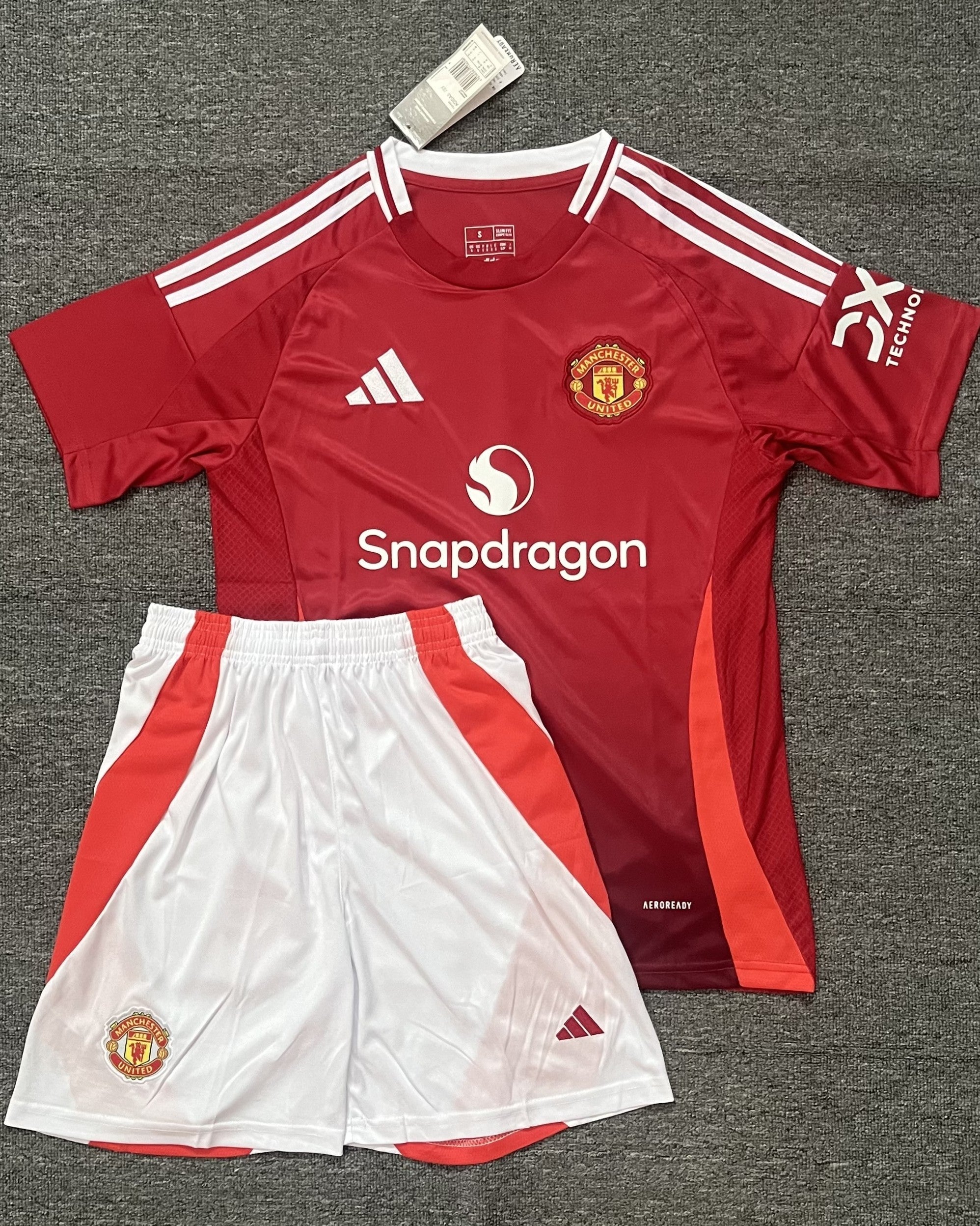 Manchester United Kit Per Adulti