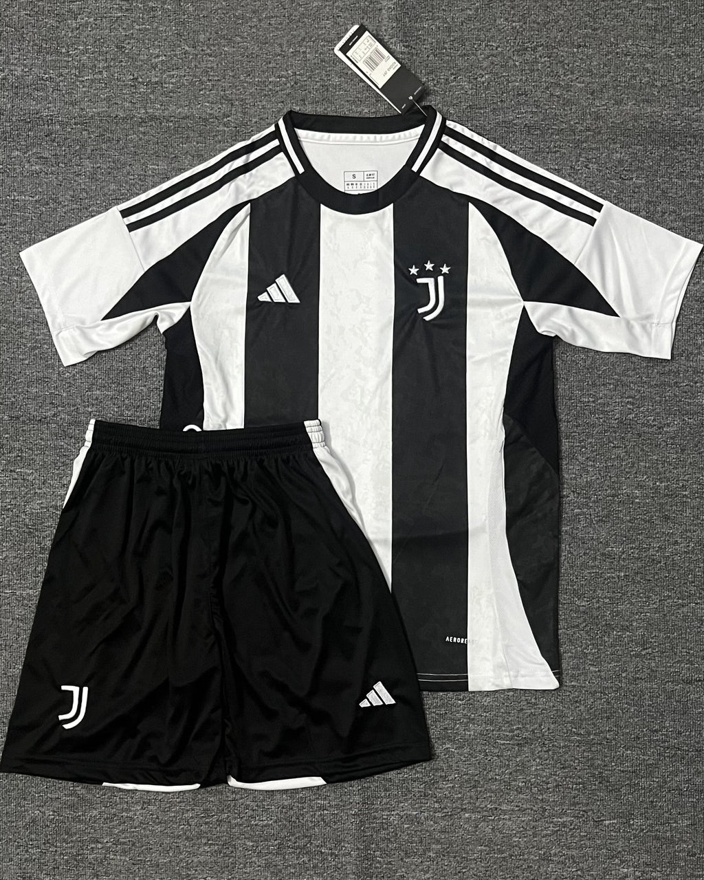 Juventus Kit Adult