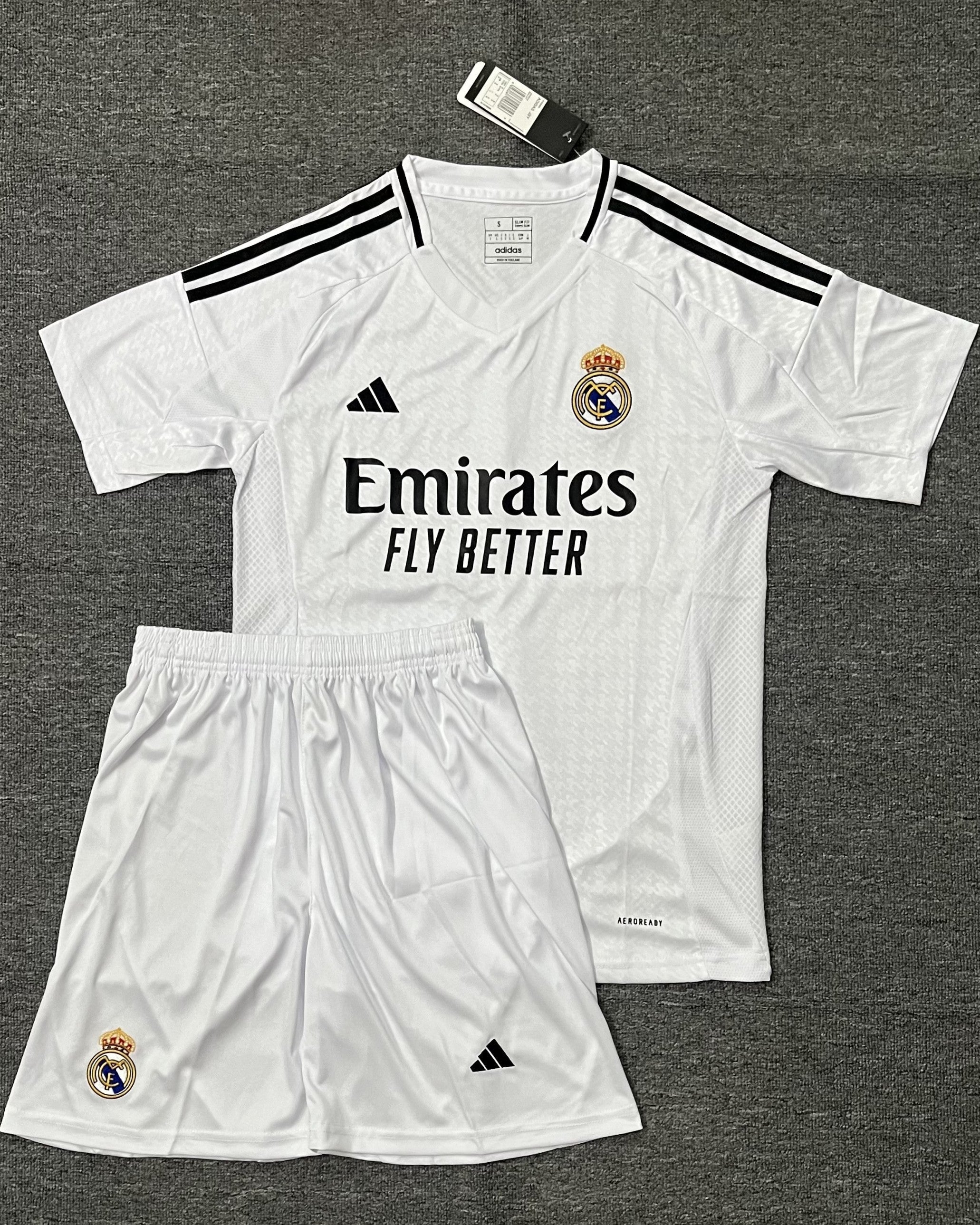 Real Madrid Kit Per Adulti