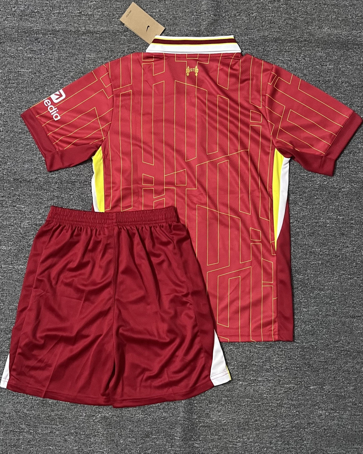 Liverpool Kit Per Adulti