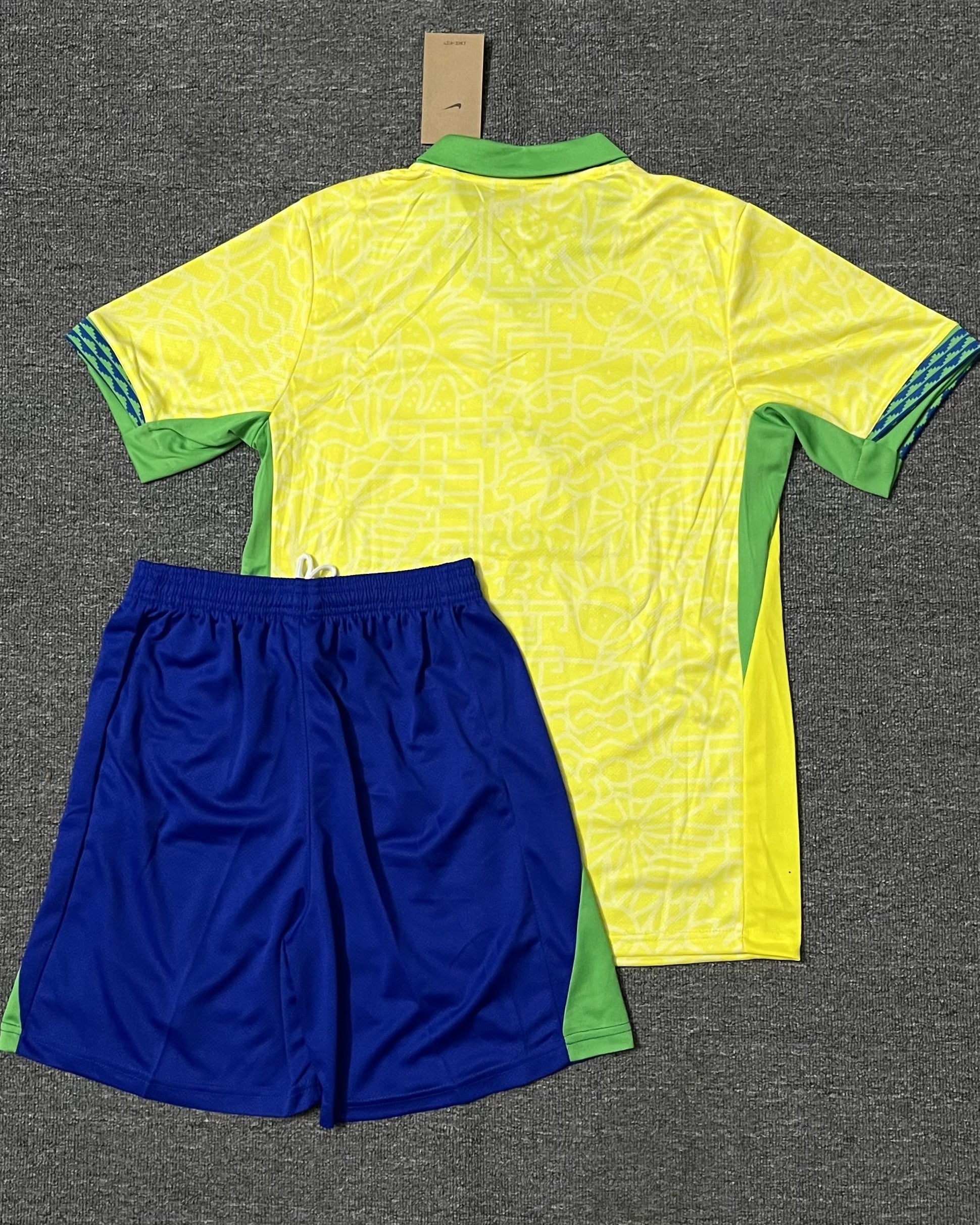 Brazil Kit Per Adulti