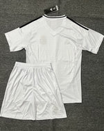 Real Madrid Kit Per Adulti
