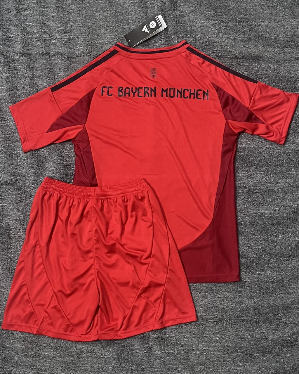 Bayern Munich Kit Per Adulti