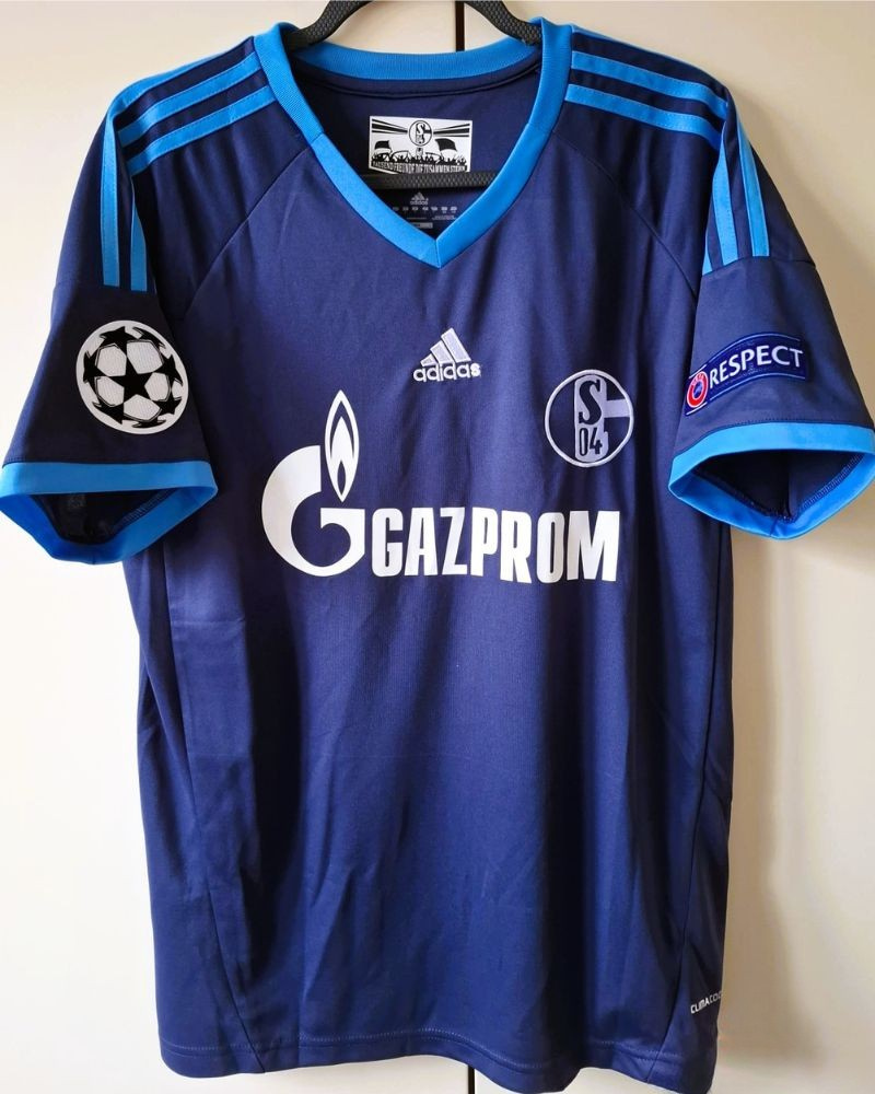 Raul Gonzalez Blanco 201011 2010-2011