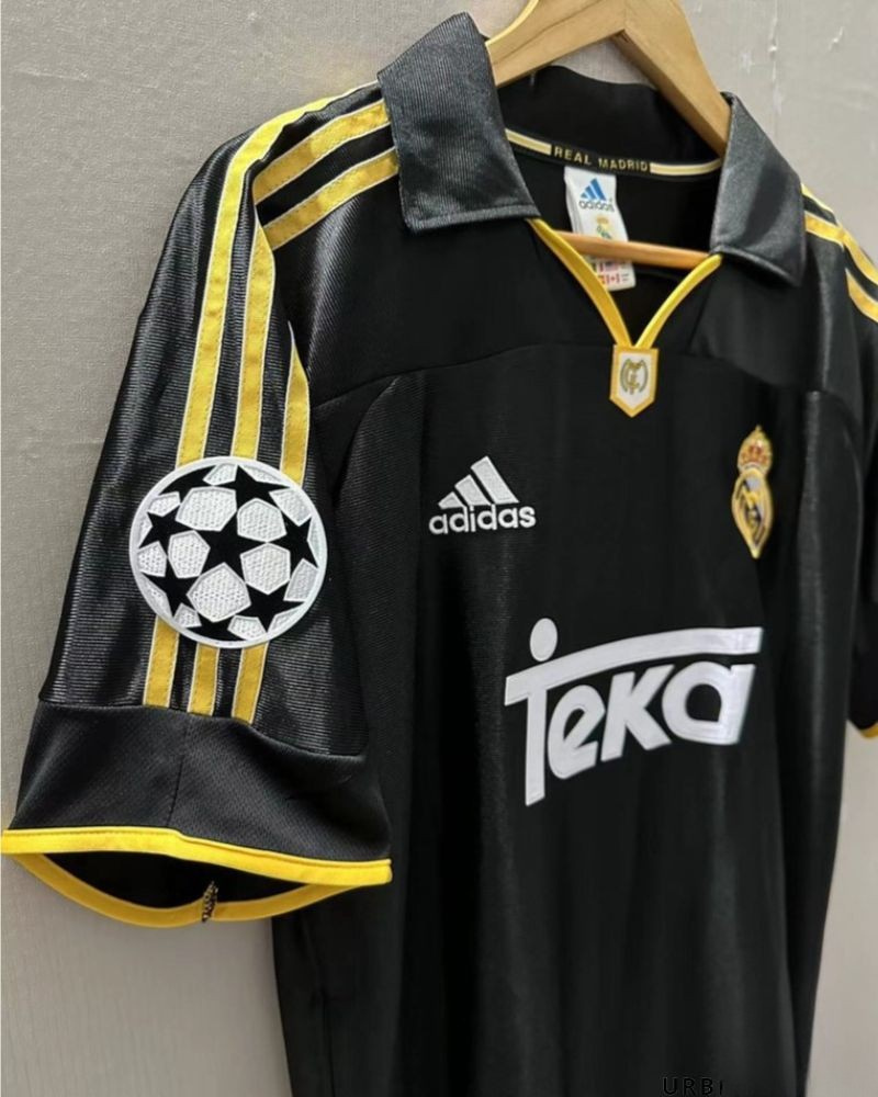 Real Madrid 1998-1999 - Roberto Carlos