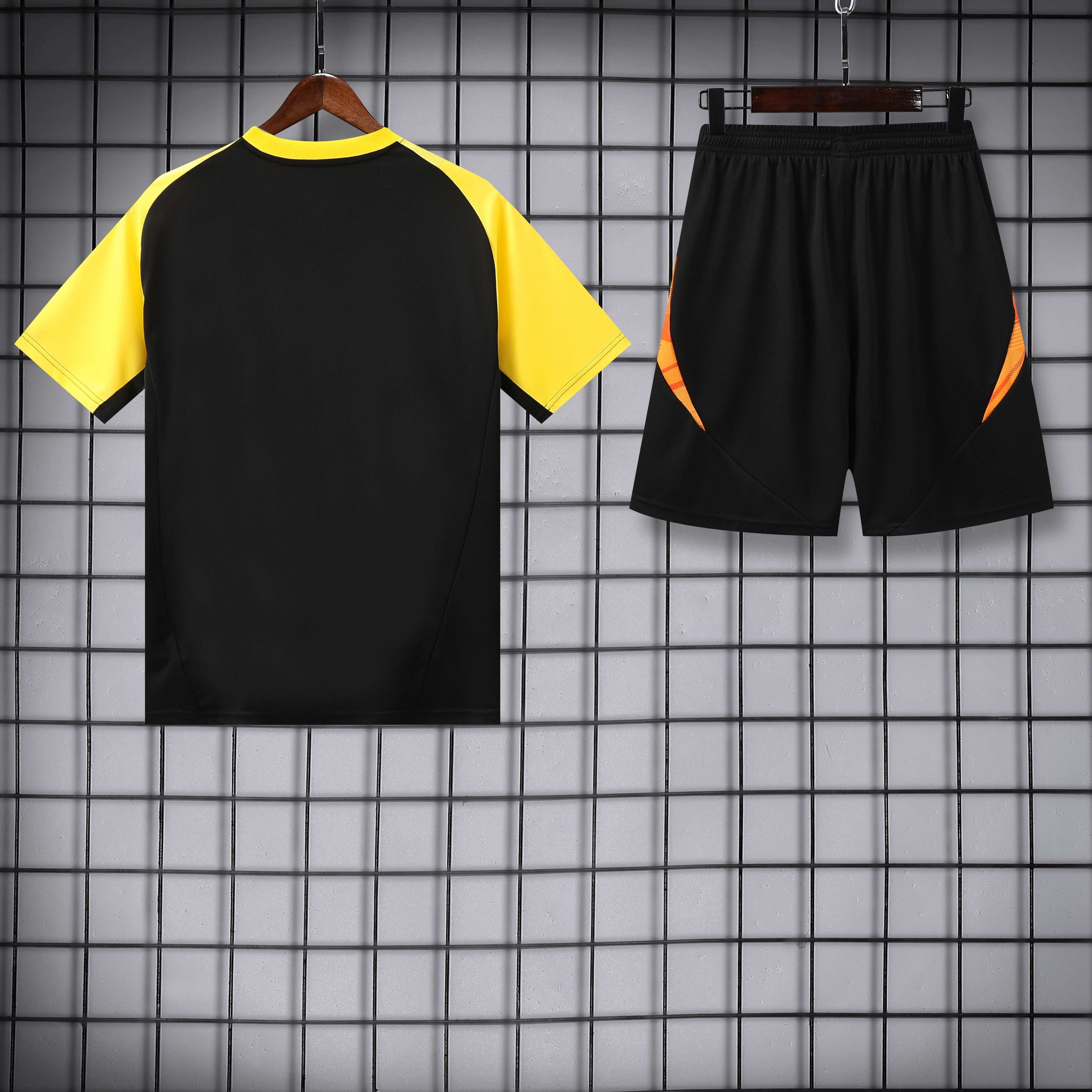 Atlético Mineiro Kit Shirt + Shorts
