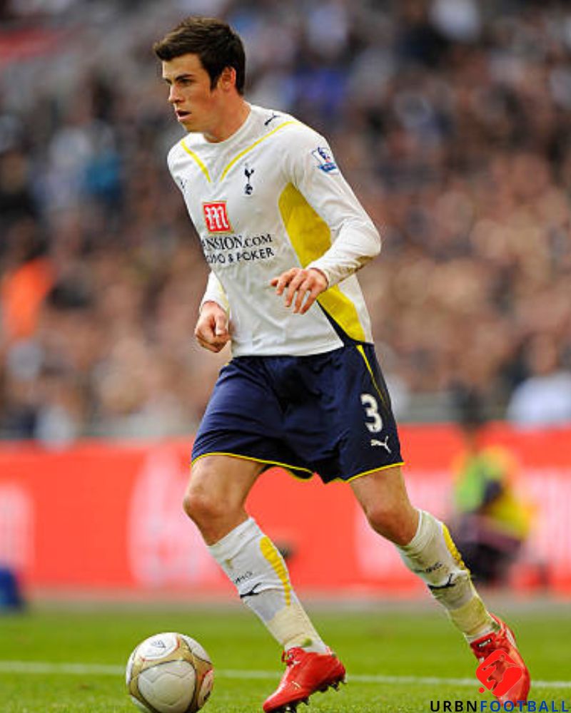 Tottenham Hotspur 2009-2010 - Bale Gareth