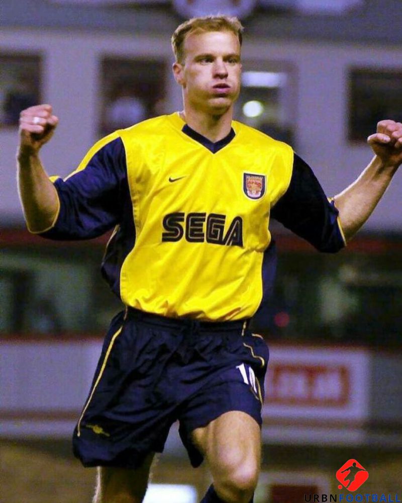 Arsenal 1999-1900 - Bergkamp Dennis