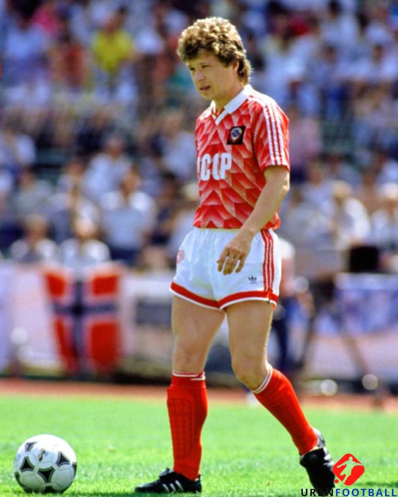 Zavarov Oleksandr 198889 Sov 1988-1989