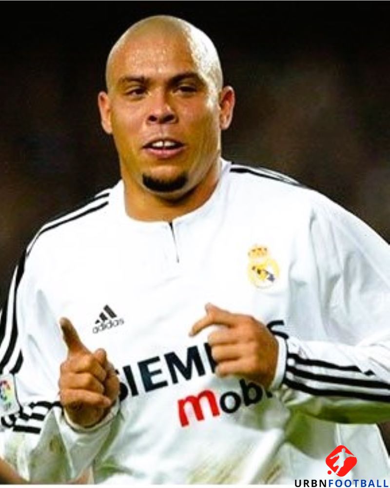 Real Madrid 2003-2004 - Ronaldo