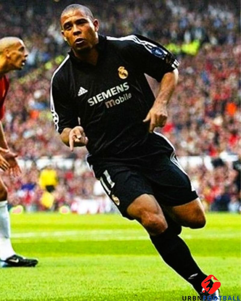 Real Madrid 2002-2003 - Ronaldo