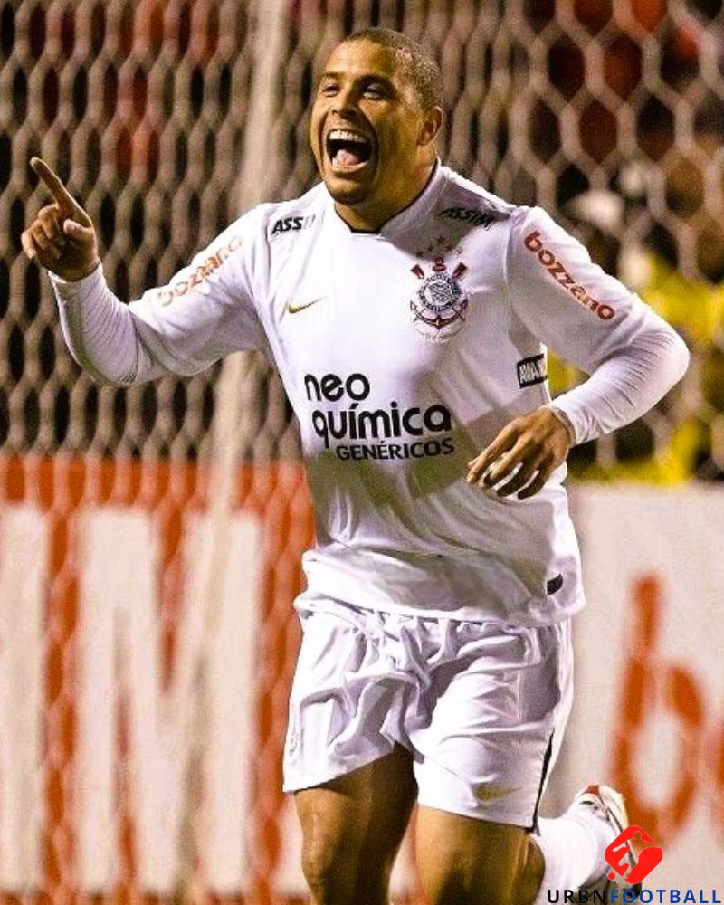 Corinthians 2010-2011 - Ronaldo