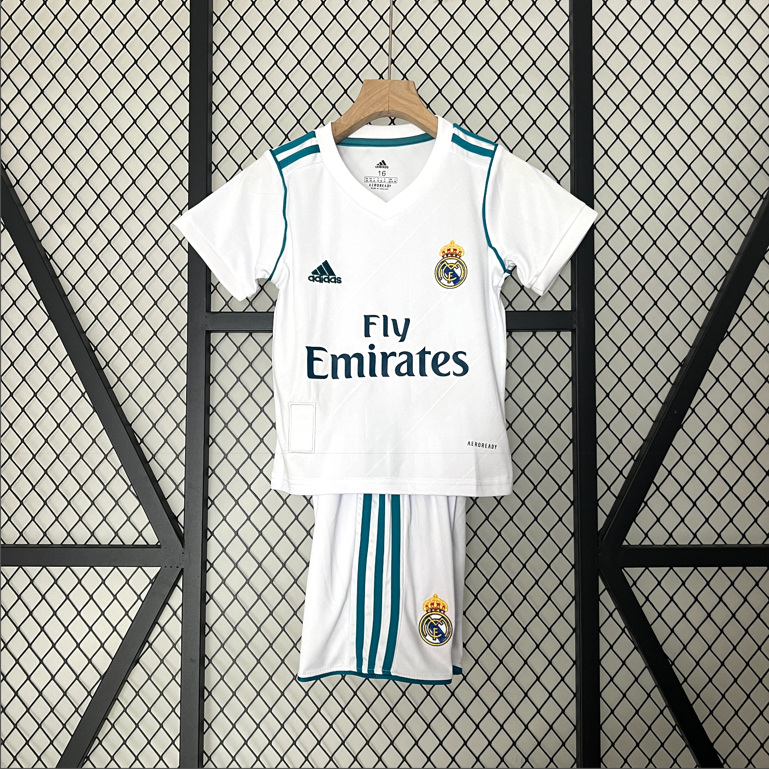 Real Madrid Kit Per Bambini