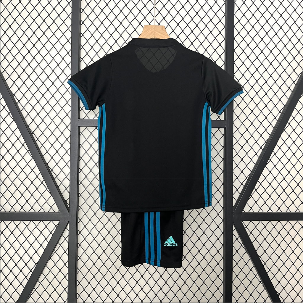 Real Madrid Kit Per Bambini