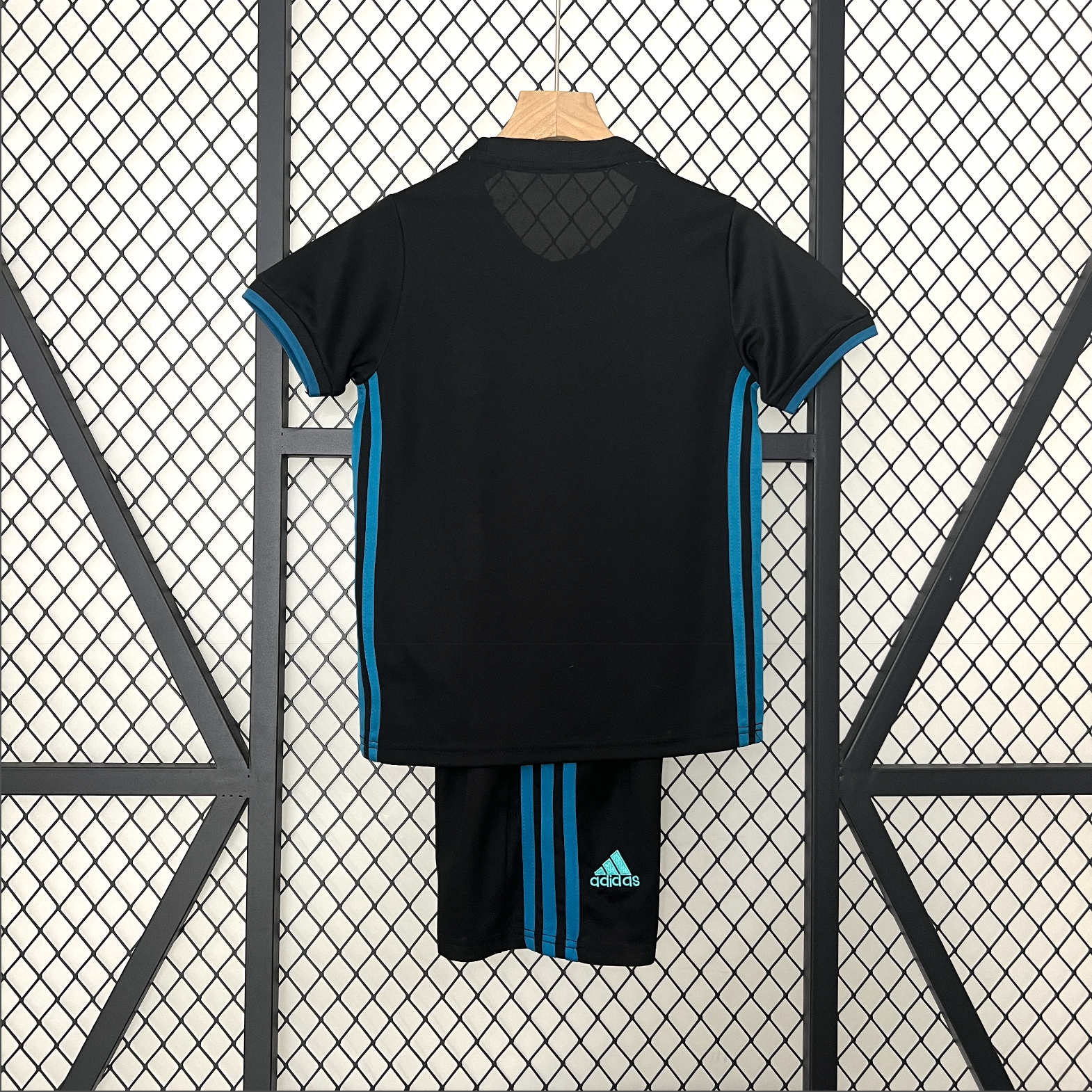 Real Madrid Kit Per Bambini