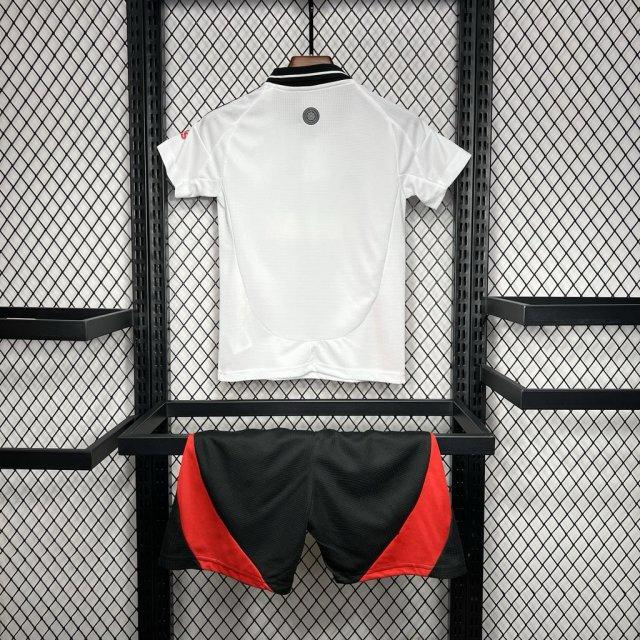 Fulham Kit Per Bambini