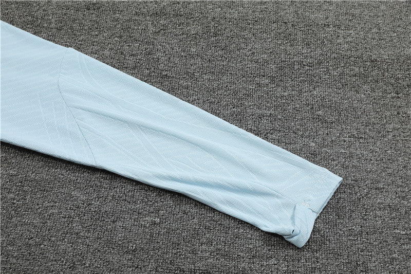 Totale Tra Il 2024 E Il 2025 2024