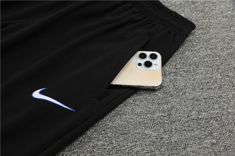 Totale Tra Il 2024 E Il 2025 2024